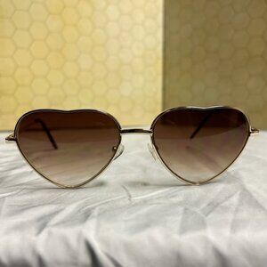 Brand New w/o tag Dark Heart Shape Sunglasses